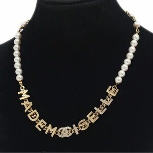 Ch*anel Elegant Gold and Pearl Necklace